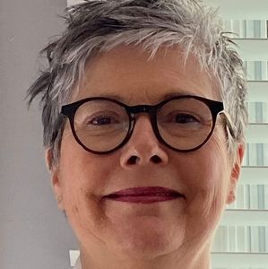 Meet your Posher, Michele